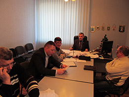 20 - 24 грудня 2013 року депутати районної ради працювали у постійних комісіях над питаннями порядку денного