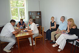 Спільна робоча група з вивчення стану соціальної сфери району побувала в селі Сагунівка