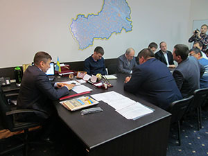 Проведено нараду щодо ремонту доріг у Черкаському районі