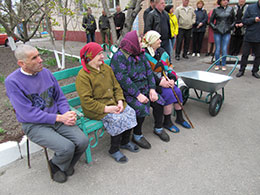 Відбулися заходи з нагоди 25 - річчя з дня заснування стаціонарного відділення Територіального центру в селі Лозівок