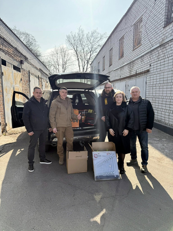 Передача відзнаки та подяки