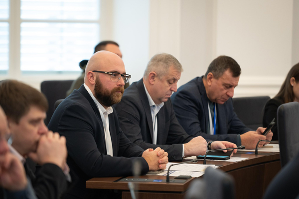 Участь делегацій у дискусії